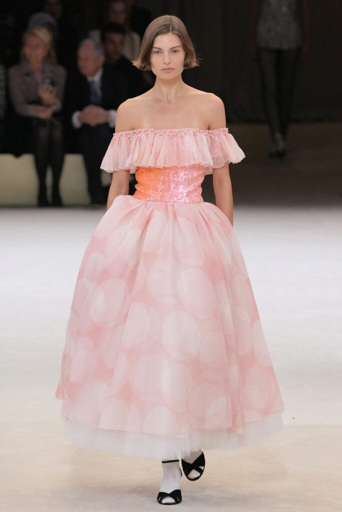 [Moda vestiti 2024]: in tulle